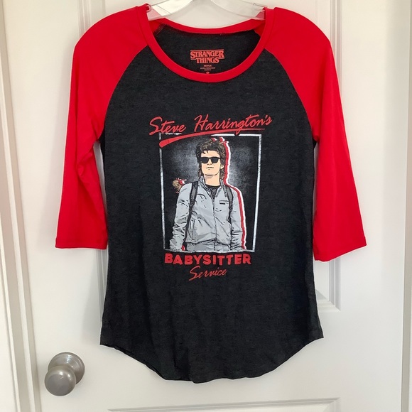 Stranger Things Steve Harrington Babysitter Service Raglan Black/Red Size Small - Picture 2 of 7